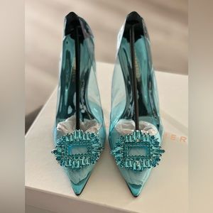 NIB Good American Cinder-f*ckin-rella pumps in Blue